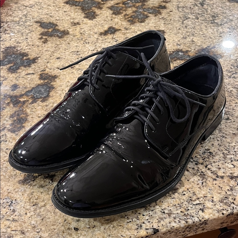 The Black Tux men’s dress shoe size 9